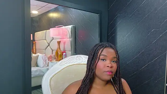EbonyHenner's Webcam Show
