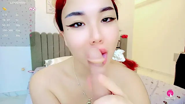 AsianLumi's Webcam Show