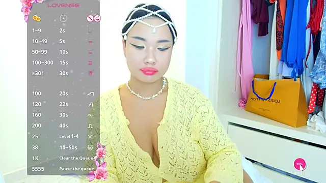 AsianLumi live XXX chat