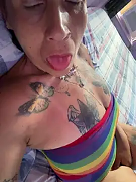 Stariris169 Show in webcam