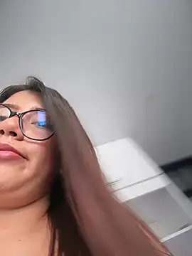 Saracalderon's Live XXX Chat