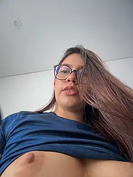 Saracalderon's Webcam Show