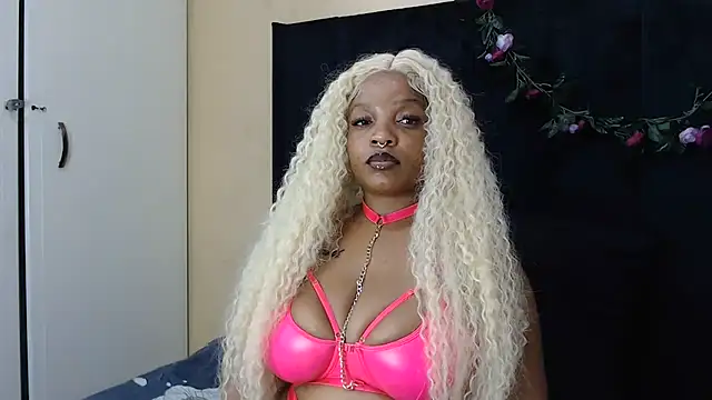 XXX chat uživo modela SweetestBootyXxX