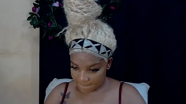 XXX chat uživo modela SweetestBootyXxX