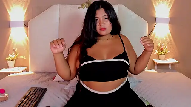 Chat XXX en directo de Onawa_