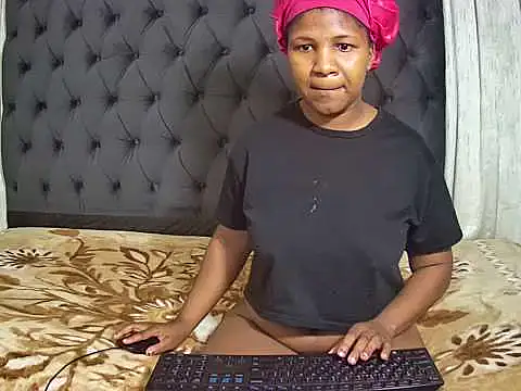 BrownsugerKiss' Live XXX Chat