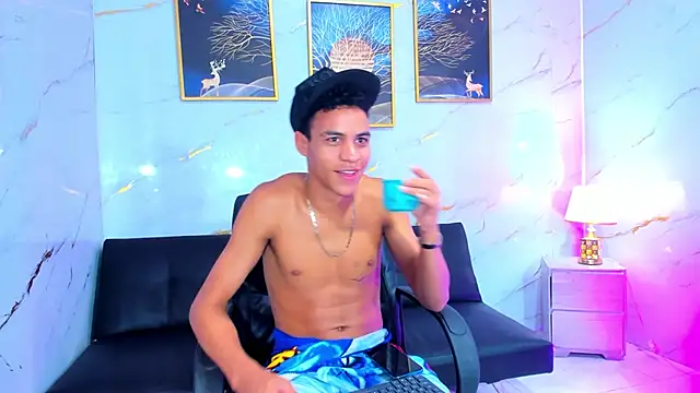 Kleyn_black Show Webcam