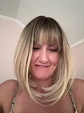 Chat XXX ao vivo de LunaFoxs