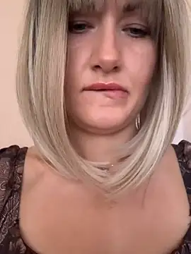 Živý XXX chat LunaFoxs