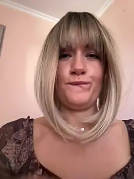 Živý XXX chat LunaFoxs