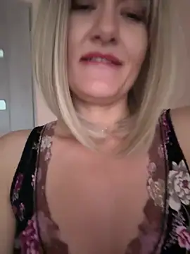 LunaFoxs – Live XXX-chat