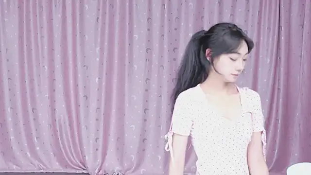 sexybaby-0001 在線直播表演