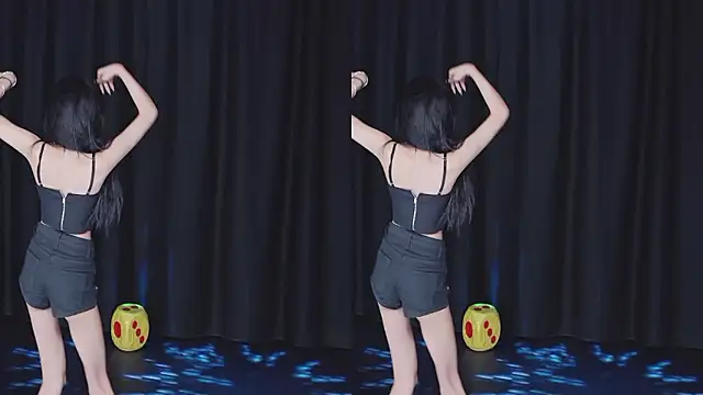 sexybaby-0001 在線直播表演
