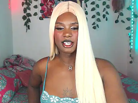 Show de Stefanny_Hot033 na webcam