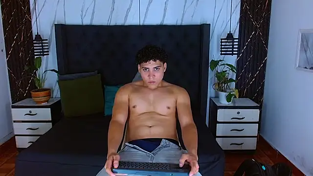 Webkamerová show Rayan_Choi