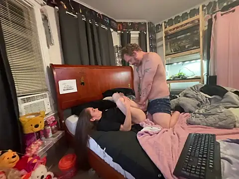 saralaw22 webcam show