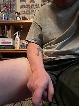 sexysaralaw22's Webcam Show