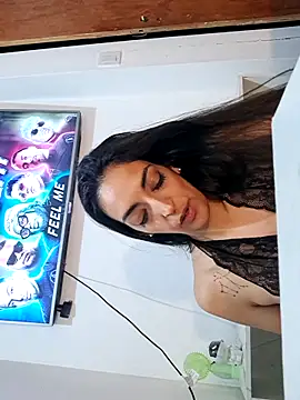 Chat +18 de Aveline21 ao vivo