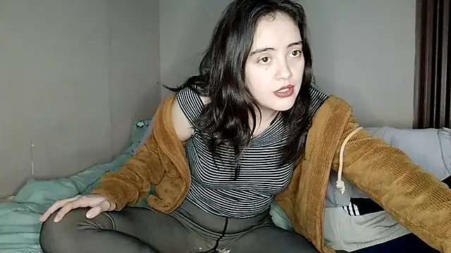 Show modela AishaGeisha na web-kameri