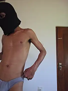 UR_skinny_boy's Webcam Show