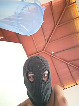 عرض كام UR_skinny_boy