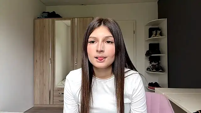 SpanishRooter Live XXX-chat