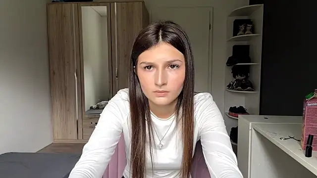 SpanishRooter's Live XXX Chat