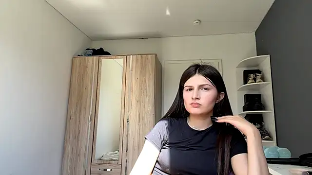 SpanishRooter webcam show