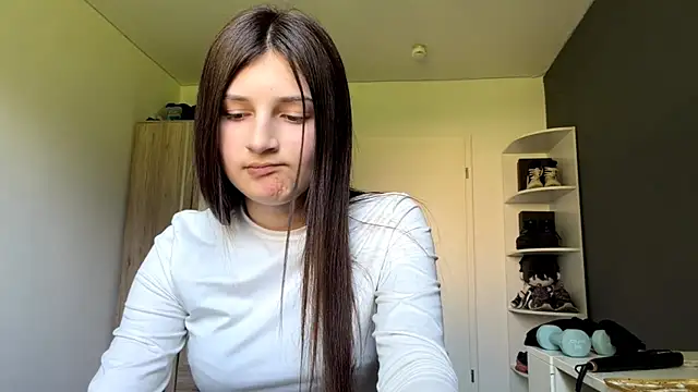 SpanishRooter Chat XXX in diretta