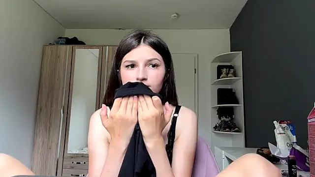 SpanishRooter's Live XXX Chat