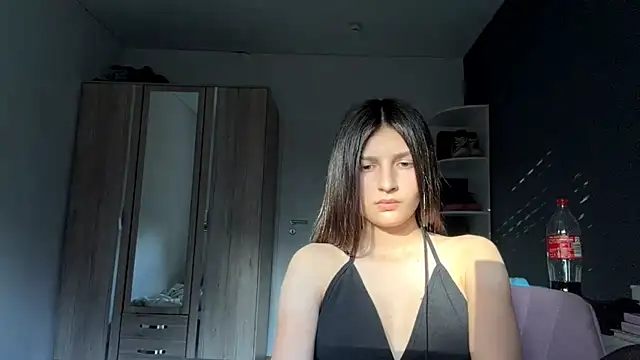 SpanishRooter Chat XXX live