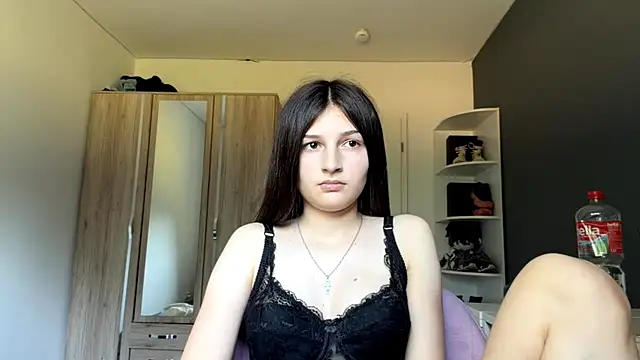 SpanishRooter's Live XXX Chat