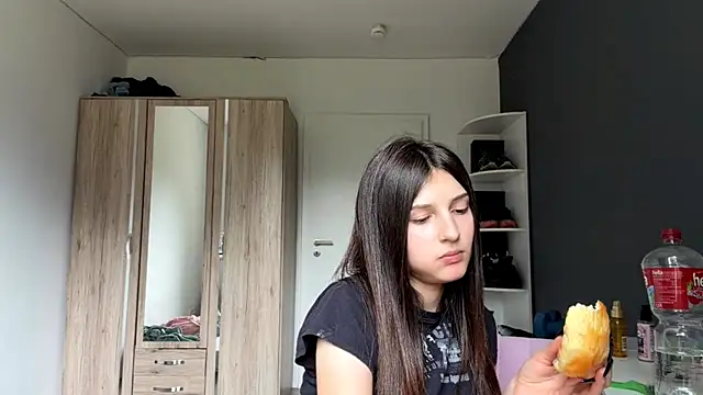 SpanishRootern Live XXX chat