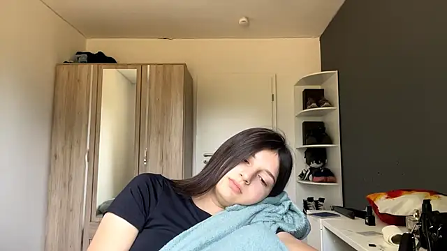 SpanishRooter Chat XXX live