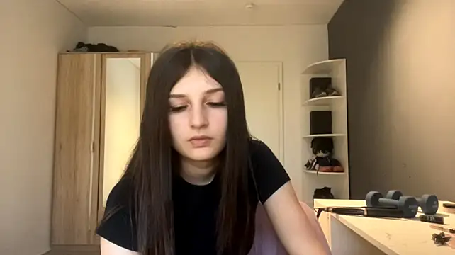 SpanishRooter live XXX chat