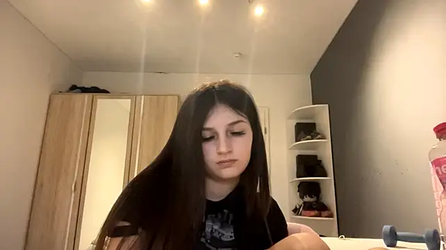 SpanishRooter live XXX chat
