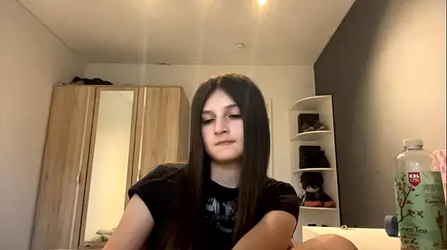 SpanishRooter live XXX chat