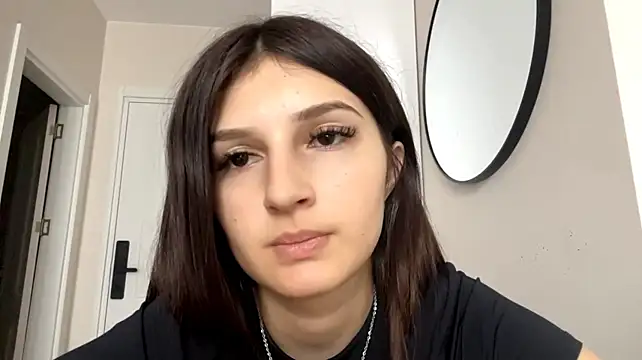 SpanishRooter Chat XXX live