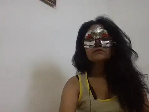 Indianbhaabhi: διαδικτυακό σόου στην κάμερα