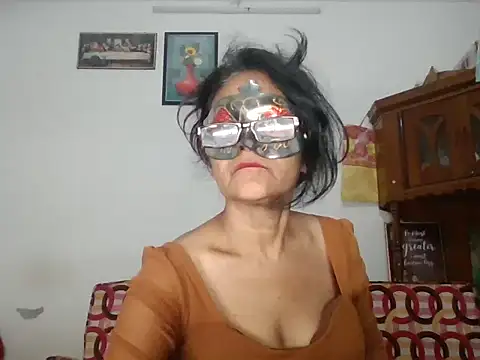 Indianbhaabhi 网络视讯表演
