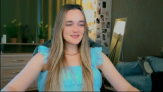 earthfantasyy's Live XXX Chat