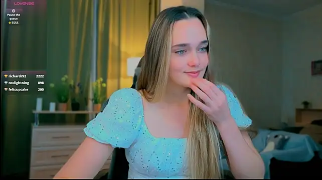 Chat XXX en directo de earthfantasyy