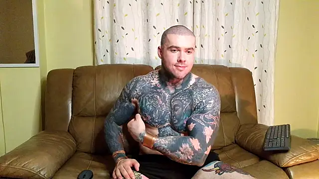 nathaniel_13 Show in webcam