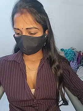 YALINITWO7_TAMIL's Webcam Show