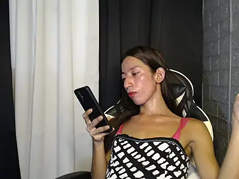 ValeriaSexyHotAssHugeCock Webcam-Show