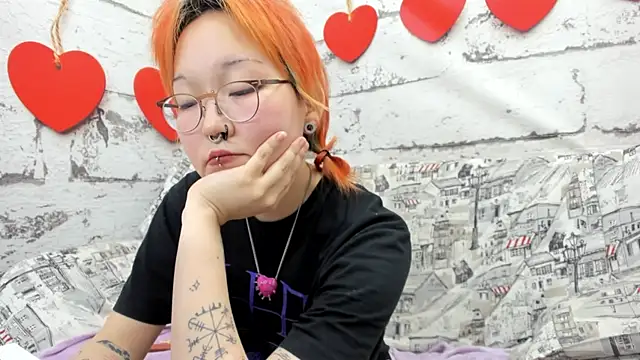 Pokazy przed kamerką – Cute__Kiko