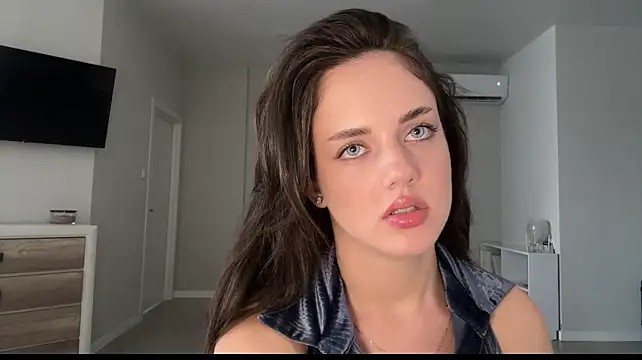 Chat +18 de A_Milly ao vivo