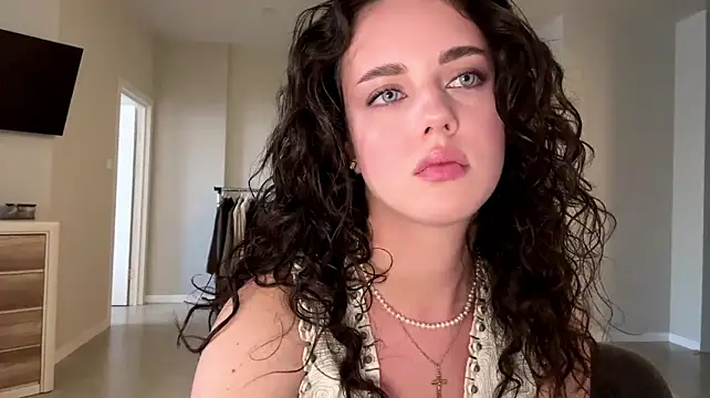 XXX chat uživo modela A_Milly