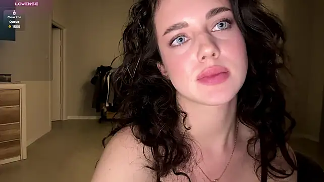 A_Millyn Webbikameraesitys