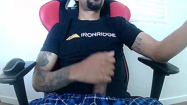 itssofuckingbig's Webcam Show